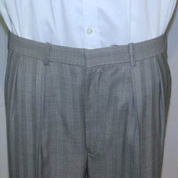 Alan Flusser Gray Stripe Bespoke Peak Lapel Two Button Suit 42R